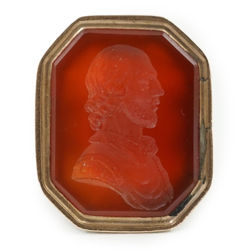 929 - An early 19th century gold overlaid intaglio fob seal, with agate matrix engraved with a portrait bu... 