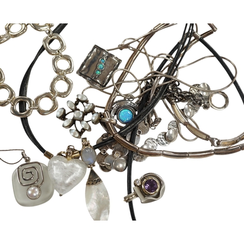 931 - A small group of assorted modern 925 and white metal jewellery including necklaces, bracelet etc. Co... 