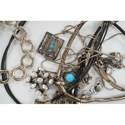 931 - A small group of assorted modern 925 and white metal jewellery including necklaces, bracelet etc. Co... 