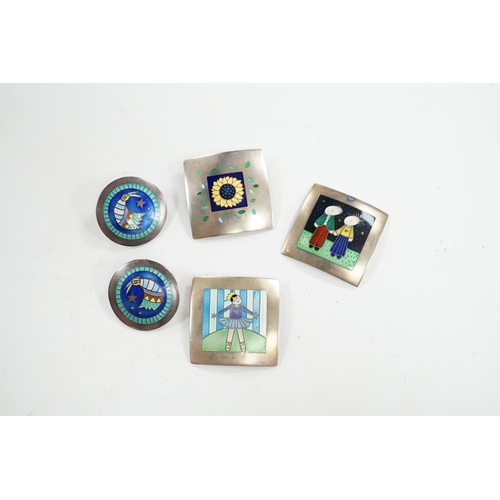 936 - Two modern Jane Moore silver and enamel square brooches, 35mm and a similar Jane Moore pendant, toge... 