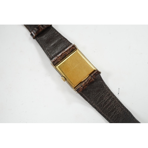 945 - A gentleman's 18ct gold and steel Veto square case manual wind wrist watch, on a leather strap. Cond... 