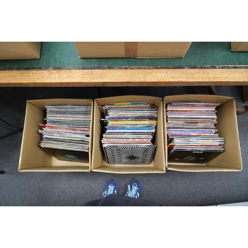 1255 - A collection (approx 300) 1970s to early 90s. LP records and 12 singles, mostly Dance, Techno, R n... 