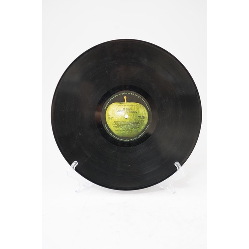 1333 - The Beatles; The Beatles (The White Album) double LP record album, No.0138392, on Apple PMC 7067, XE... 