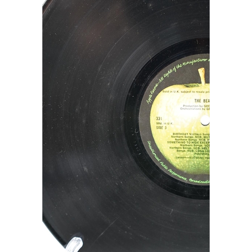 1333 - The Beatles; The Beatles (The White Album) double LP record album, No.0138392, on Apple PMC 7067, XE... 