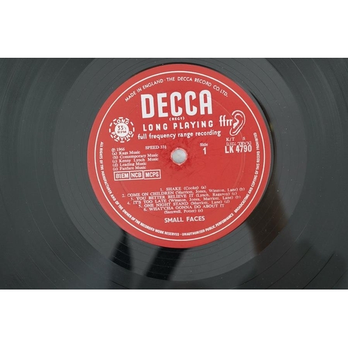 1345 - Small Faces; Small Faces LP record album, mono on Decca LK4790, red label, XARL-7217-4A. Condition -... 