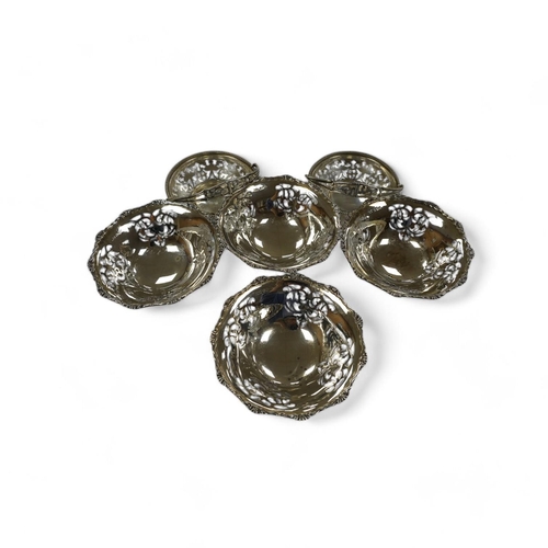 1839 - A set of four George VI pierced silver bonbon dishes, by Mappin & Webb, Sheffield, 1938, diameter 12... 