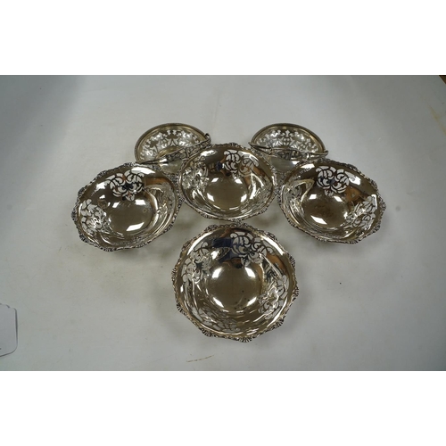 1839 - A set of four George VI pierced silver bonbon dishes, by Mappin & Webb, Sheffield, 1938, diameter 12... 