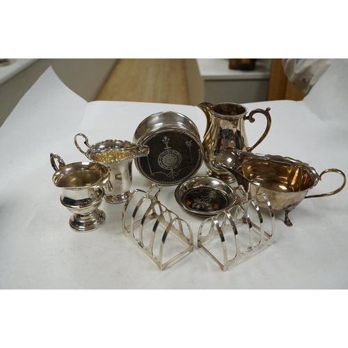 1841 - Sundry small silver including a pair of toast racks, Sheffield, 1936, three cream jugs, a sauceboat ... 