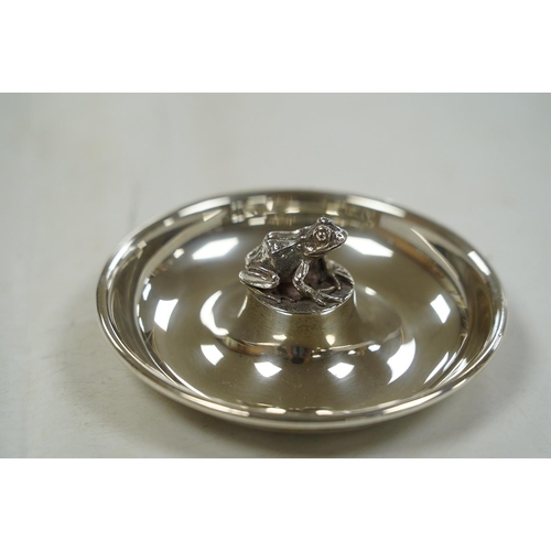 1849 - A modern silver circular dish with central model of a frog, by Brian Leslie Fuller, London, 1996, 91... 