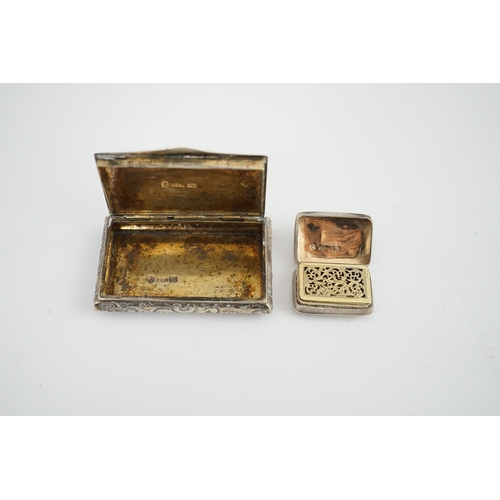 33 - An early Victorian silver rectangular snuff box, by Neustadt & Barnett, Birmingham, 1840, 69mm, toge... 