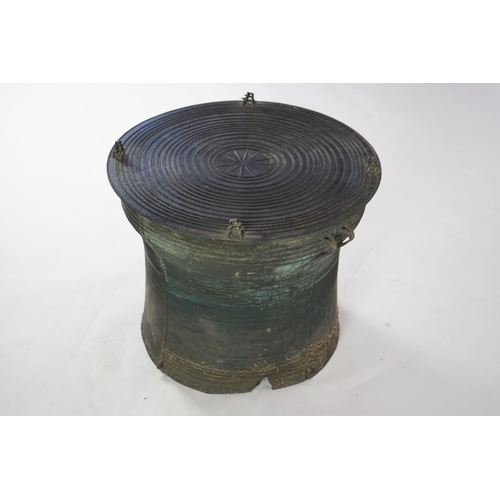 2209 - A Shan States bronze rain drum, the concentric ring decorated top mounted with stylised frogs, sides... 