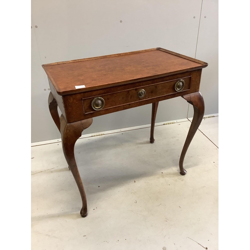 1066 - An 18th century and later walnut tray topped side table, fitted with a drawer, on cabriole legs, wid... 