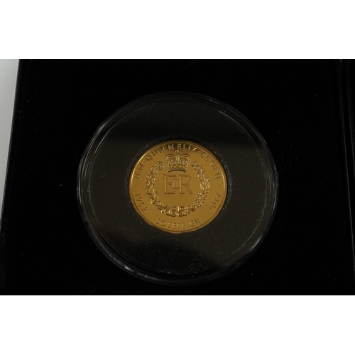 979 - Gold coins, two Tristan de Cunha gold proof sovereigns, commemorating Queens 90th birthday 2016 and ... 