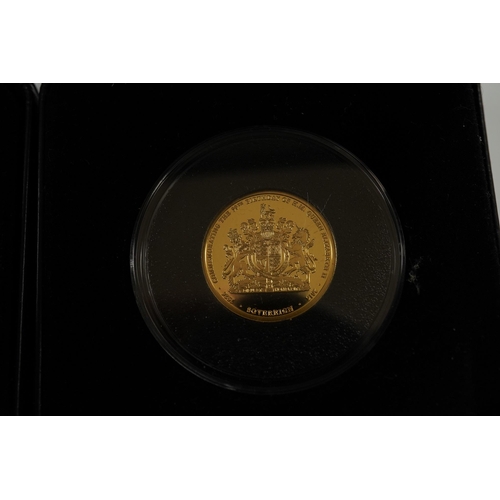 979 - Gold coins, two Tristan de Cunha gold proof sovereigns, commemorating Queens 90th birthday 2016 and ... 