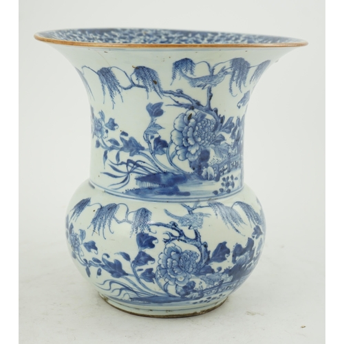 124 - A large Chinese blue and white spittoon, zhadou, Yongzheng/Qianlong period, painted with flowering s... 