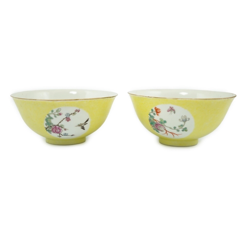 186 - A pair of Chinese yellow sgraffito ground medallion bowls, Guangxu mark, early 20th century, each ex... 