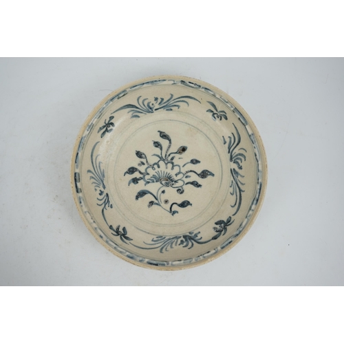 65 - A Vietnamese blue and white porcelain dish, Hoi An Hoard, 15th century, painted floral design inside... 