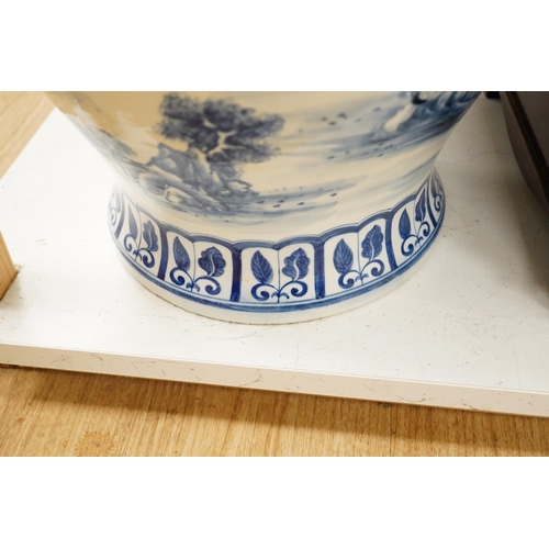 1406 - A large  blue and white Chinese baluster jar and cover, 62cm high. Condition - good