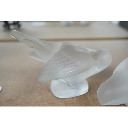 1413 - Two Lalique frosted glass figures, Moineau Coquet and Moineau Hardi, tallest 10cm. Condition- fair t... 