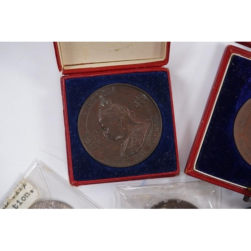 995 - Historic and Royal commemorative medals, including death of George IV brass medal, 1830, two cased V... 