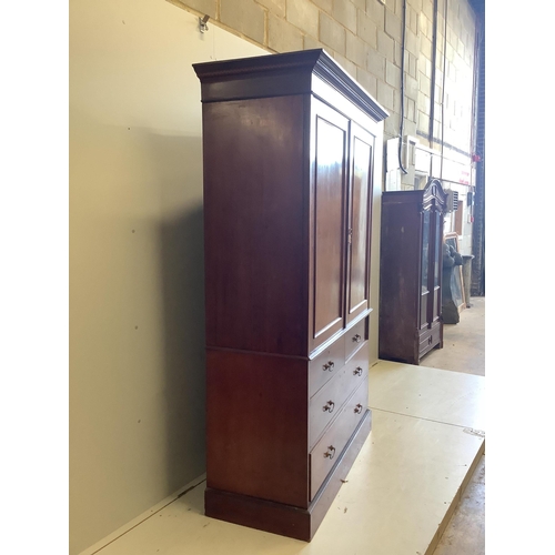 1039 - An Edwardian satinwood banded mahogany linen press, width 134cm, depth 56cm, height 200cm. Condition... 