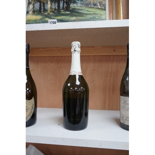 1252 - A 1966 Billecart-Salmon bottle of champagne. Condition - good.