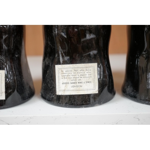 1256 - Three bottles of Porto Dalva house reserve port, comprising; 1934, 1940 and 1941. Condition - fair, ... 