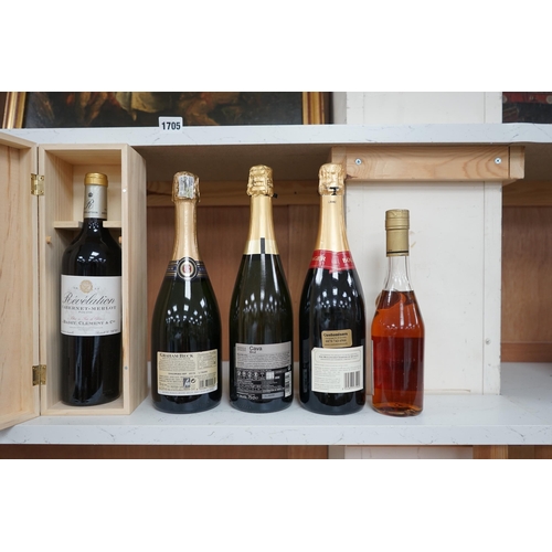 1257 - Five bottles; a Graham Beck Brut, a Heretat El Padruell Cava, a Bollinger champagne, a half bottle o... 