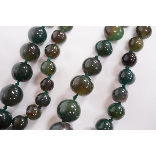 1410 - An early 20th century hardstone beaded necklace. Condition - fair