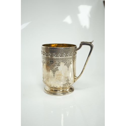 1838 - A Victorian engraved silver christening mug, Edward & John Barnard, London, 1857, 10cm, 5.7oz. Condi... 