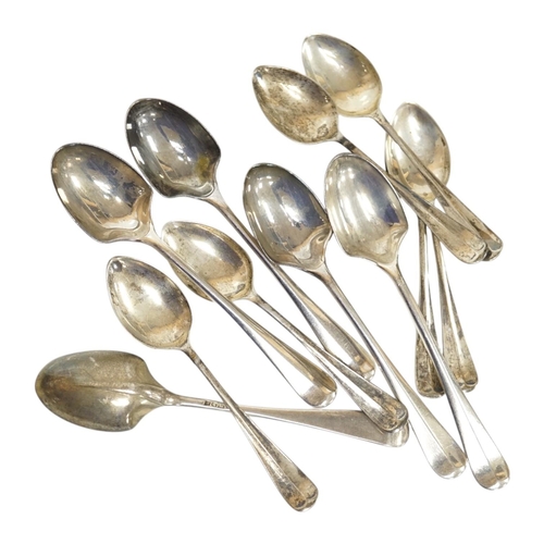 1842 - A set of six George V silver coffee spoons, London, 1912 and a set of five similar silver egg spoons... 