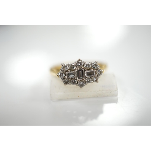 1920 - A modern 18ct gold and diamond cluster ring, size K, gross weight 4.4 grams. Condition - fair to goo... 