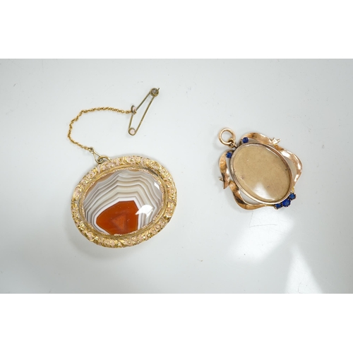 1925 - An early 20th century 9ct and gem set oval locket (lacking back?), 32mm, together with a silver moun... 