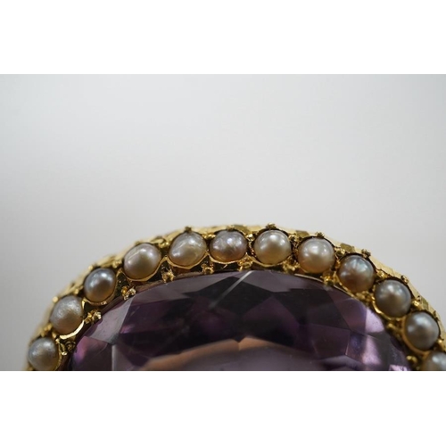 1938 - An Edwardian 15ct, amethyst and split pearl cluster set oval brooch, 23mm, gross weight 5 grams. Con... 