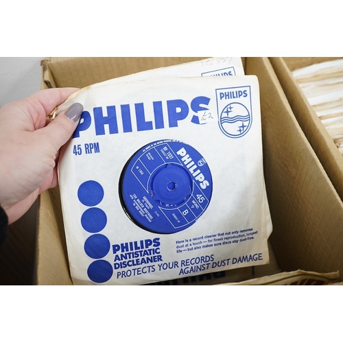 256 - Three boxes of 7 inch singles, all on the Tamla Motown label, artists include; the Supremes, Marvin ... 