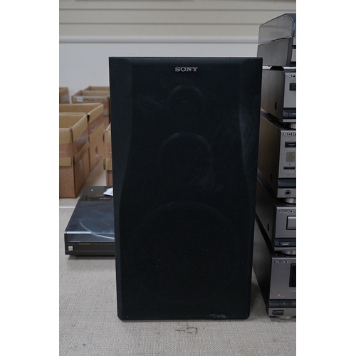 311 - A Sony separates 5-part LBT-D505 stereo system with speakers. Condition - poor to fair.