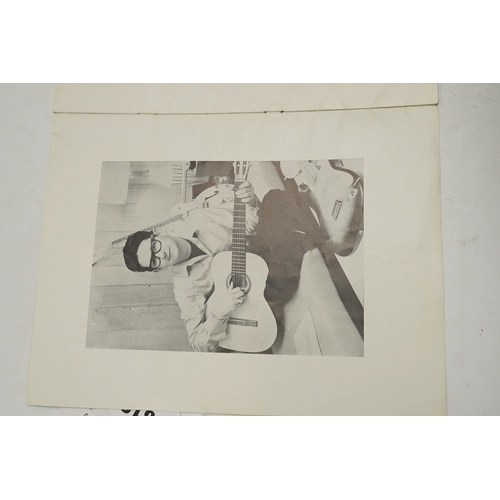 316 - Roy Orbison and Freddie and the Dreamers concert programme including an extensive collection of auto... 