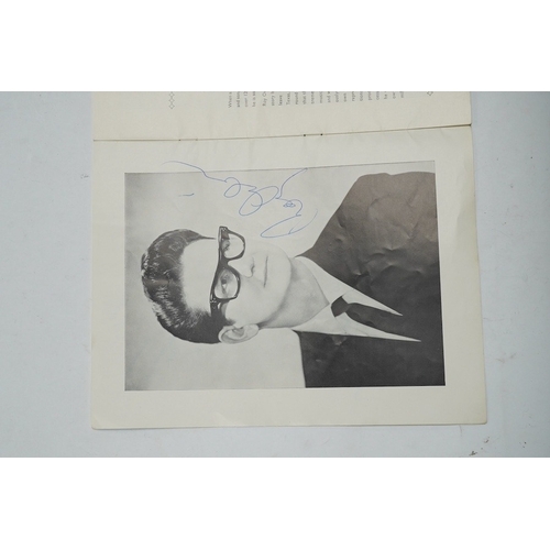 316 - Roy Orbison and Freddie and the Dreamers concert programme including an extensive collection of auto... 