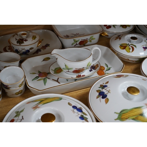 436 - A collection of Royal Worcester Evesham dinnerware to include tureens, dishes and a sauce boat, larg... 