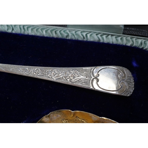 836 - A cased pair of George III silver Old English pattern 'berry' spoons, by Joseph Ash I, London, 1810,... 