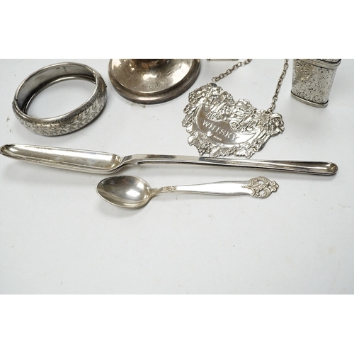 844 - A late George III silver marrow scoop, Eley & Fearn, London, 1818, 21.6cm, a sterling double ended p... 