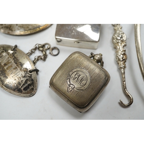 848 - Sundry small silver including a vesta case, two wine labels, mounted glass scent bottle, wishbone su... 