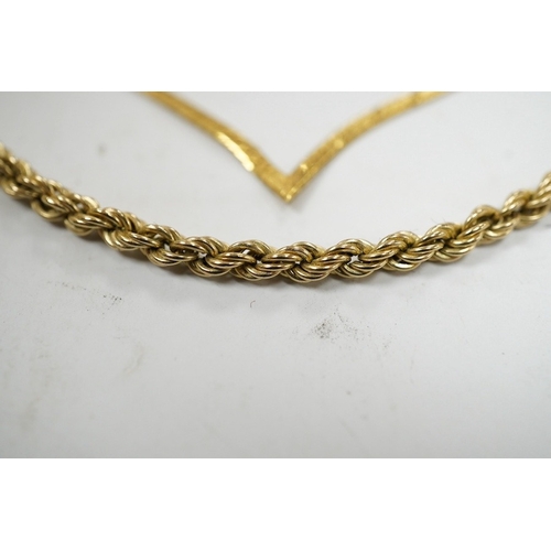 902 - Four assorted 9ct gold chains or necklaces and a 9ct gold bar brooch, 14.7 grams. Condition - fair t... 