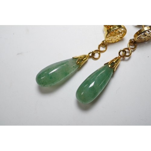 913 - A pair Chinese yellow metal and teardrop shaped jade earrings, 42mm, gross weight 5.1 grams. Conditi... 