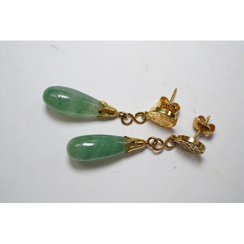 913 - A pair Chinese yellow metal and teardrop shaped jade earrings, 42mm, gross weight 5.1 grams. Conditi... 