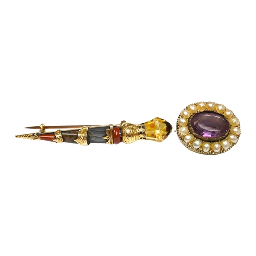 915 - An early 20th century yellow metal, gem and Scottish hardstone set dirk brooch, 55mm, together with ... 