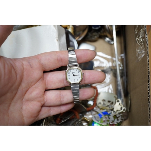 923 - A quantity of assorted plated wares, collectables, watches, shell buckle, white metal and costume je... 