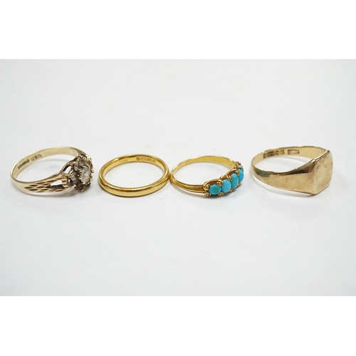 927 - Four assorted rings, including a 22ct gold wedding band, 3.2 grams, two 9ct gold rings including a s... 