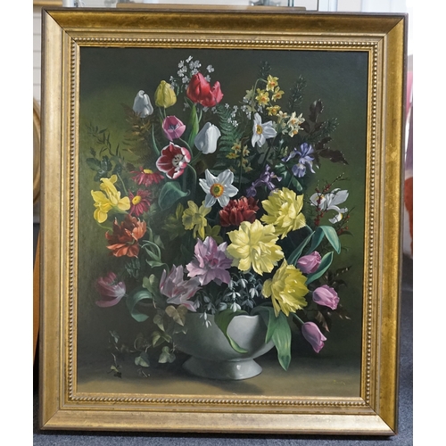 126 - English School, 20th century Still life of spring flowers on boardoil on boardindistinctly signed75 ... 