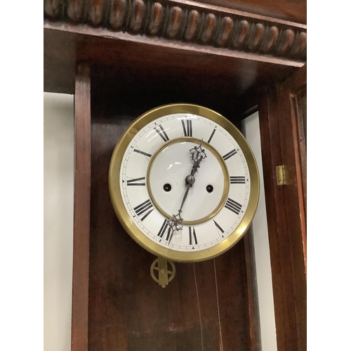 1125 - A late 19th century mahogany Vienna style regulator wall clock, with an eight day movement, height 1... 